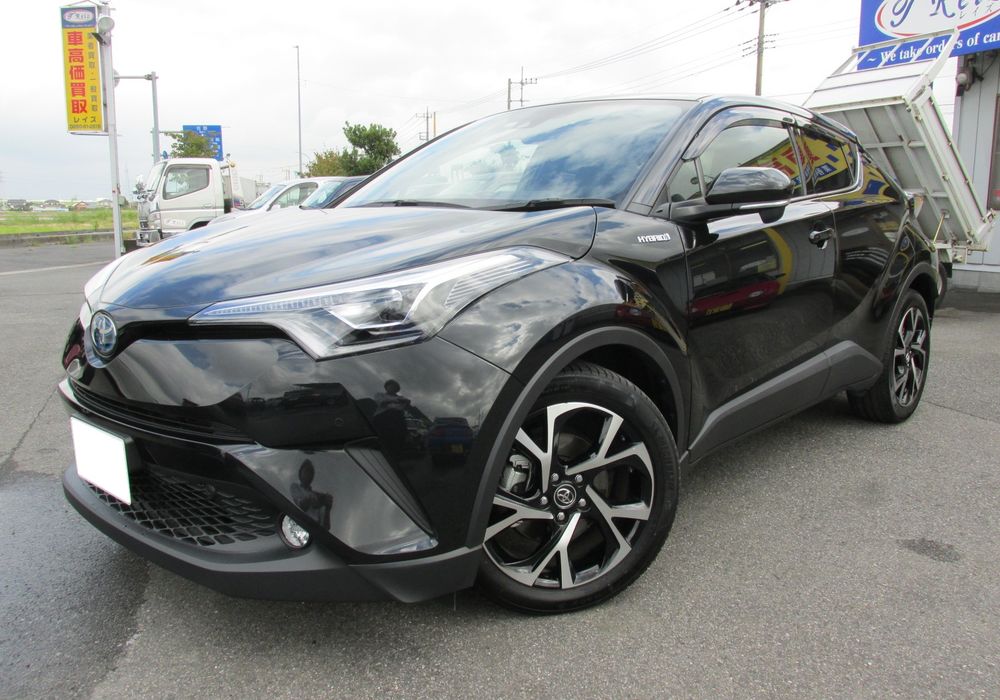 トヨタの中古車 C Hr ハイブリッドg コンパクトsuvの売れ筋chr H30 18 年 トヨタ カプチーノ等中古 車の販売買取実績豊富なレイズで取り扱う車のギャラリー