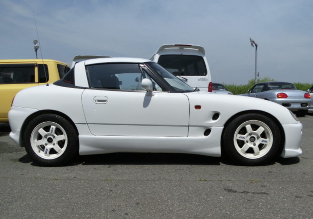 新入荷 スズキ カプチーノ 希少リミテッド フルエアロ 中古車を扱うレイズではカプチーノやaz 1等人気車種の入荷情報をご紹介