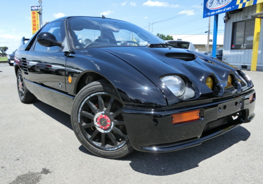 限定車 グレードM2 1015 黒のボディに内装の赤が映える中古車 マツダ