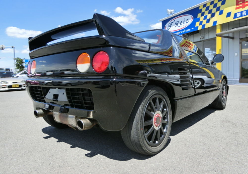 限定車 グレードM2 1015 黒のボディに内装の赤が映える中古車 マツダ