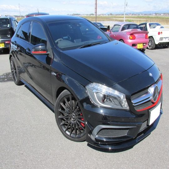 メルセデス　ベンツ　AMG　A45　エディション　限定車　４WD