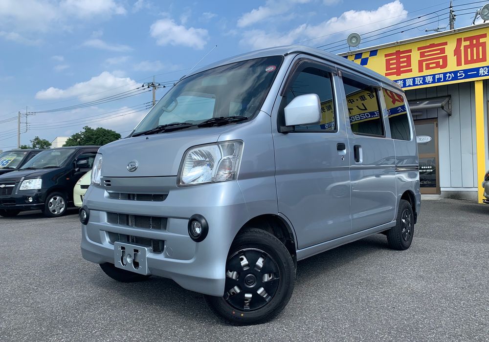 ダイハツ 研ぎ ハイゼット シルバー 軽自動車