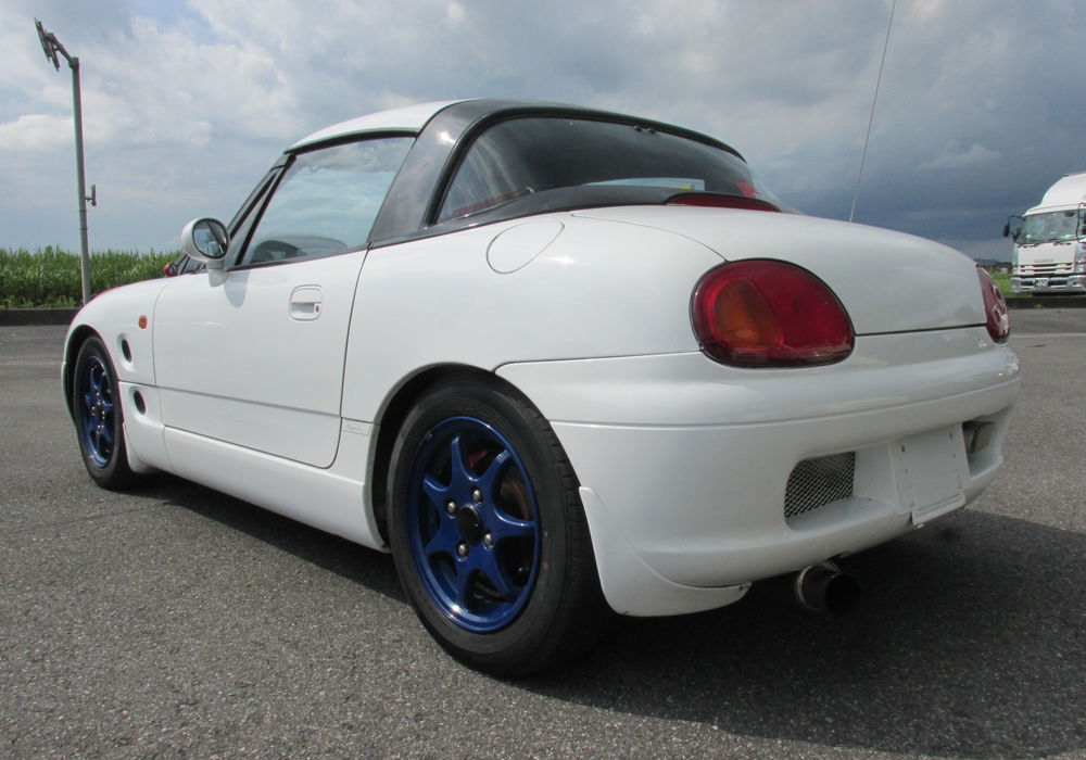 ツートンカラーが目を引きます！スズキ カプチーノ フルオープン