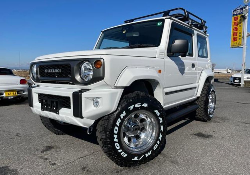 新入荷 スズキ ジムニー Xg 人気車が入荷しました 中古車を扱うレイズではカプチーノやaz 1等人気車種の入荷情報をご紹介