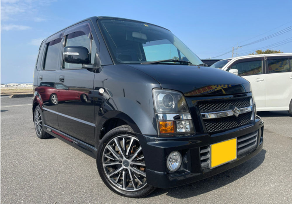 新入荷！スズキ ワゴンR RR-Sリミテッド 定番の人気車です