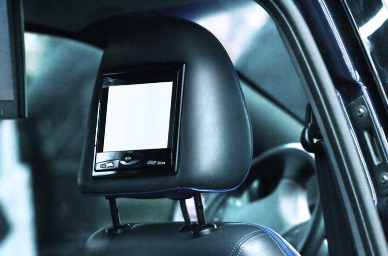 ヘッドレストがなくても車検に通る？！