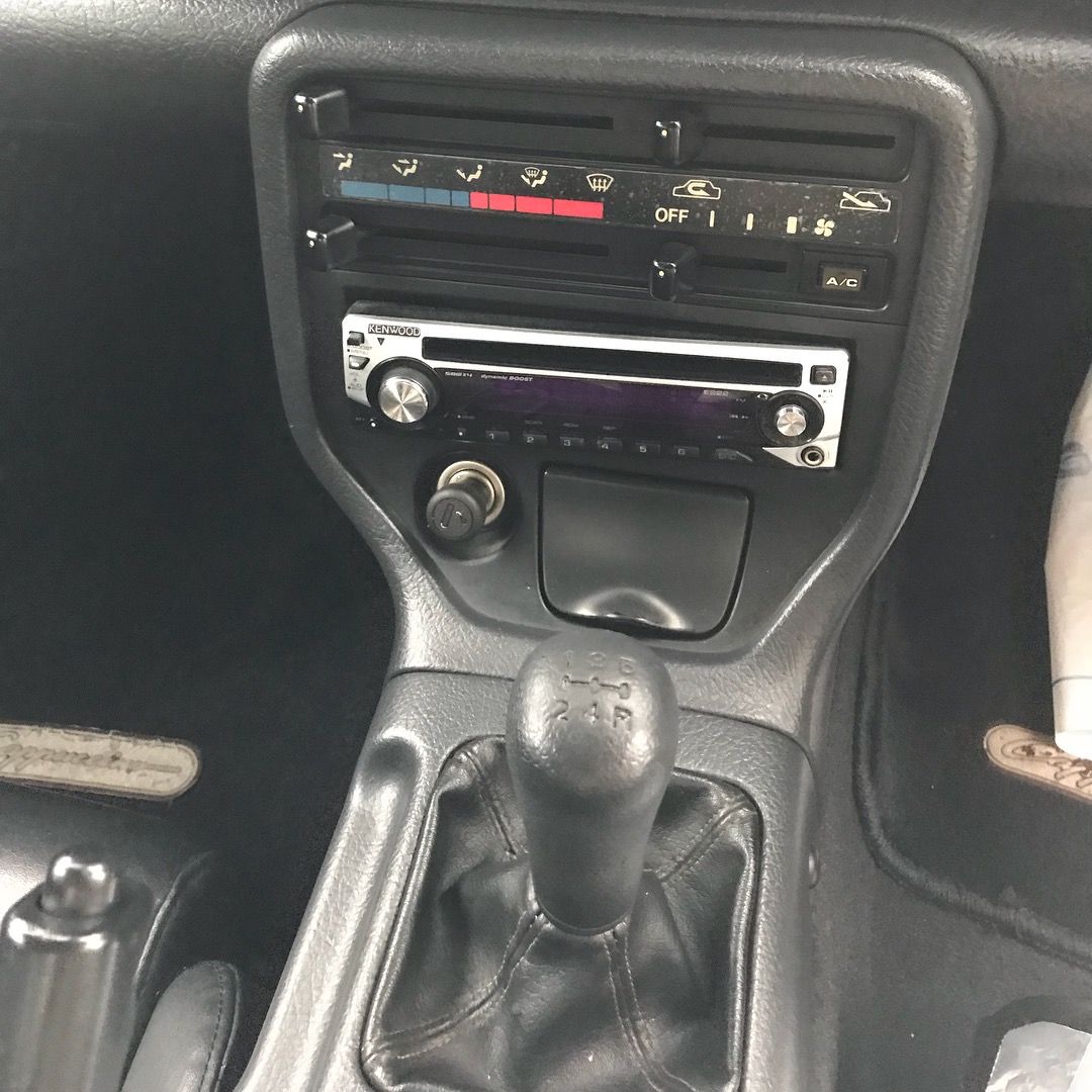 とても反響の大きい、カプチーノのオーディオ2DIN加工です